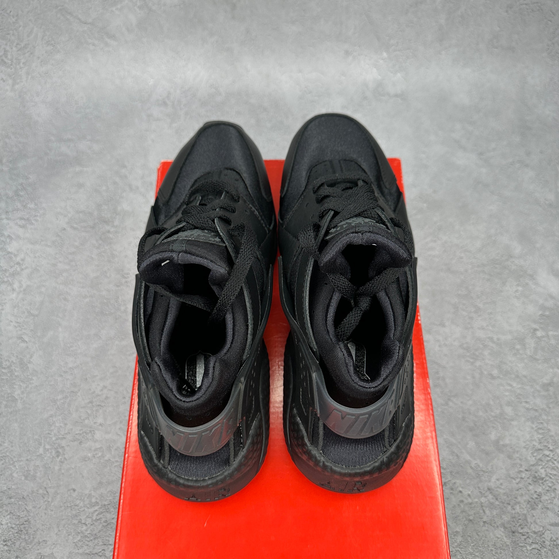 Nike Air Huarache Triple Black