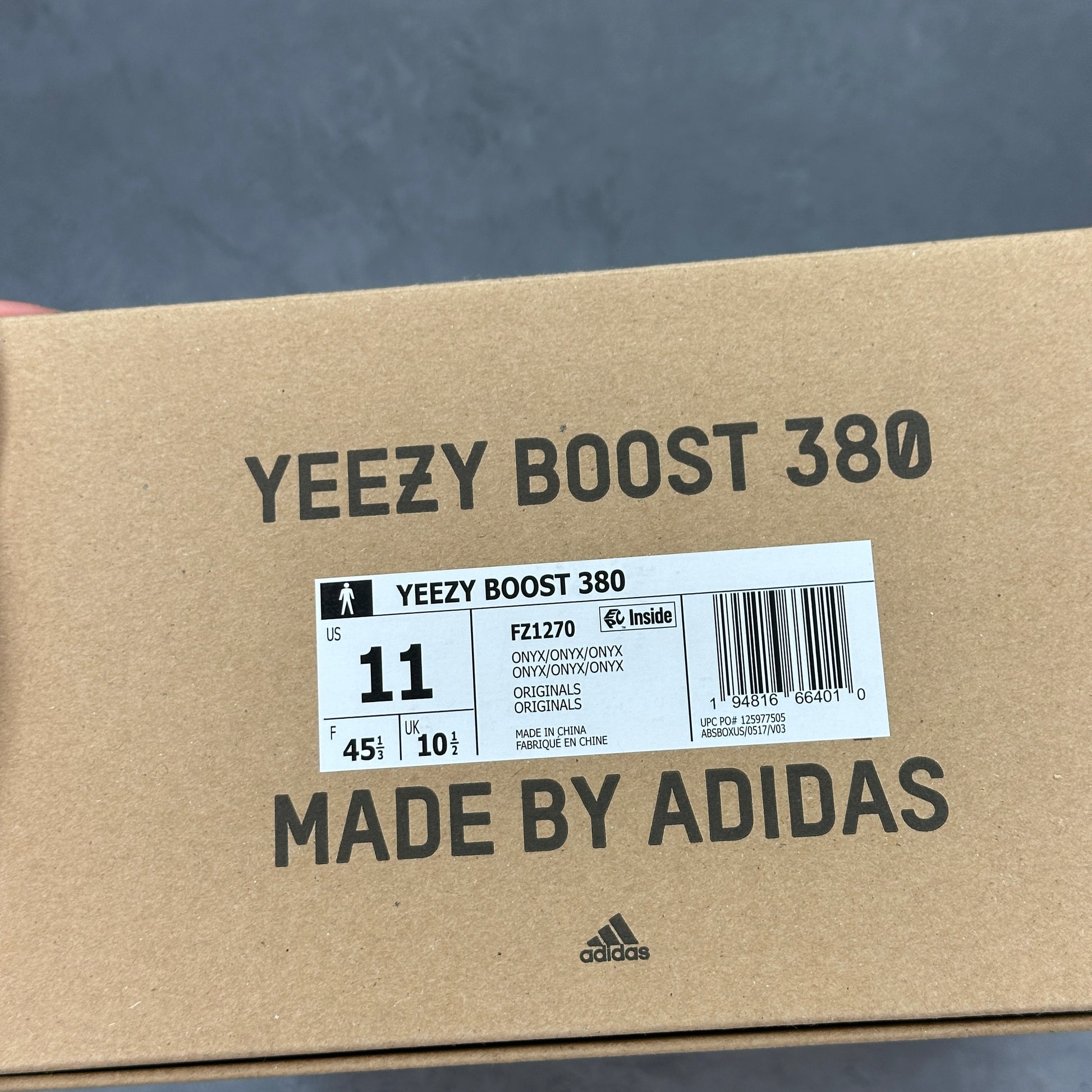 adidas Yeezy Boost 380 Onyx *pre-owned* SIZE 10.5