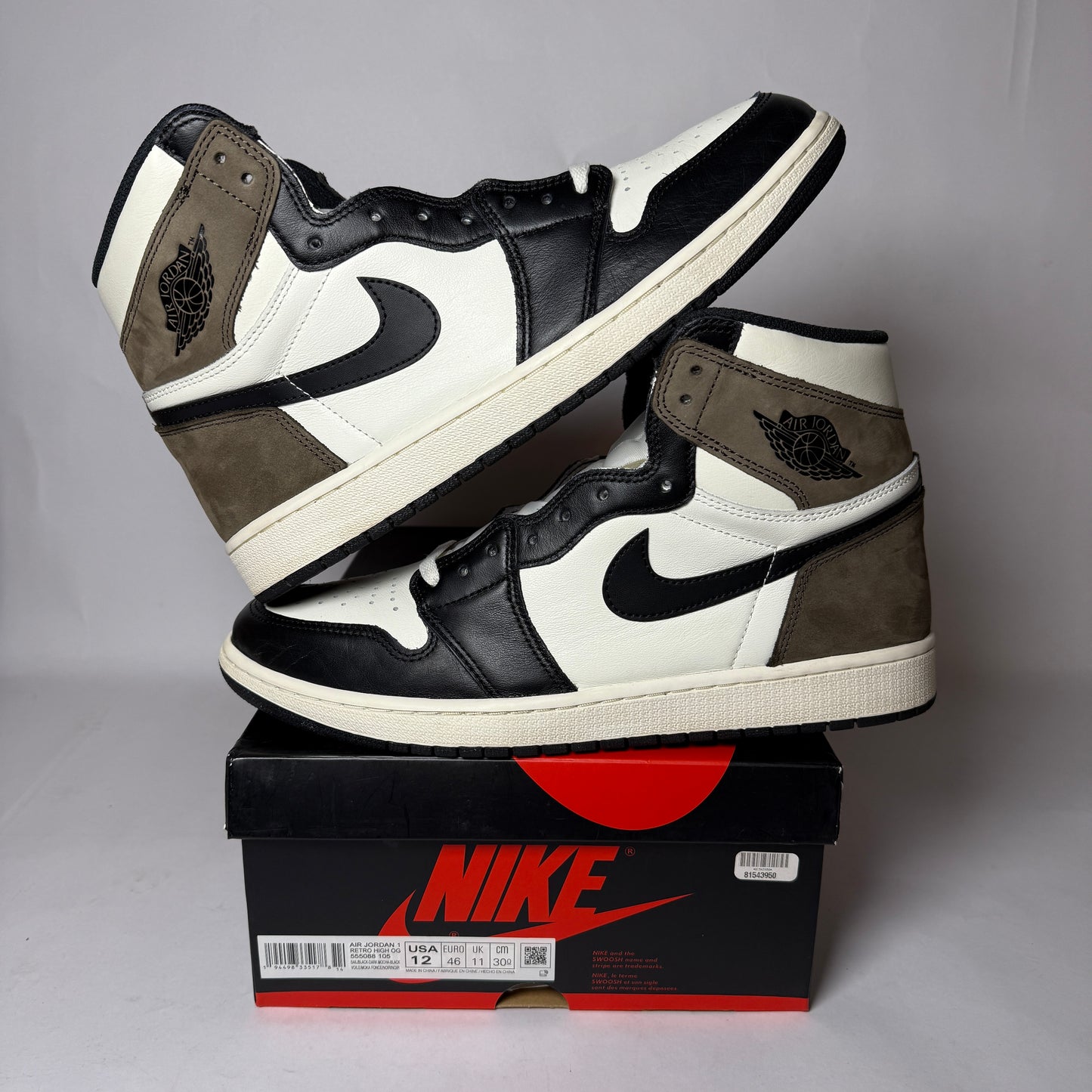 Air Jordan 1 High Retro OG Dark Mocha *pre-owned* (SIZE 12)