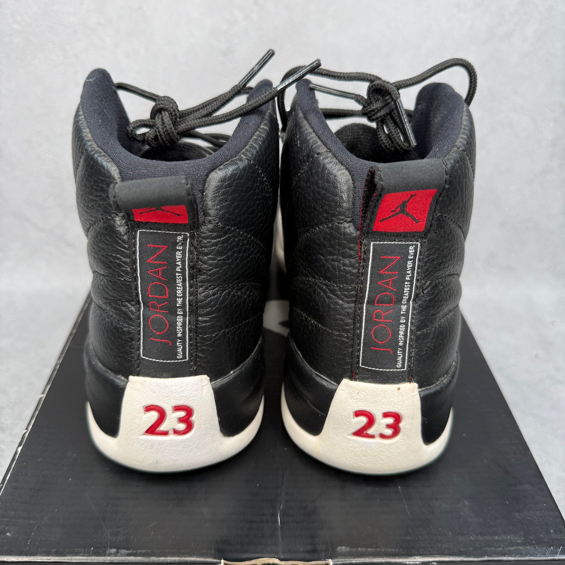 Jordan 12 Retro Playoffs (2012) *pre-owned* SIZE 8.5