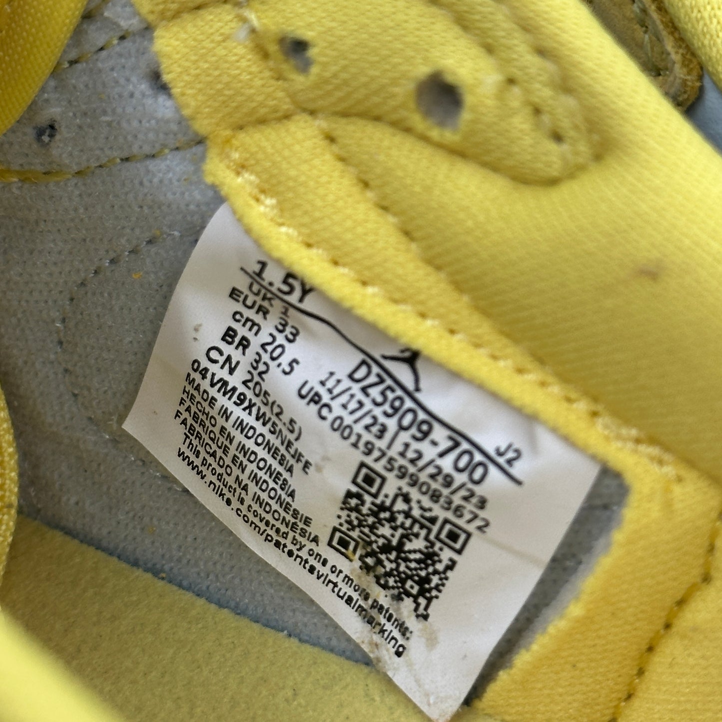 Jordan 1 Retro Low OG SP Travis Scott Canary (PS)