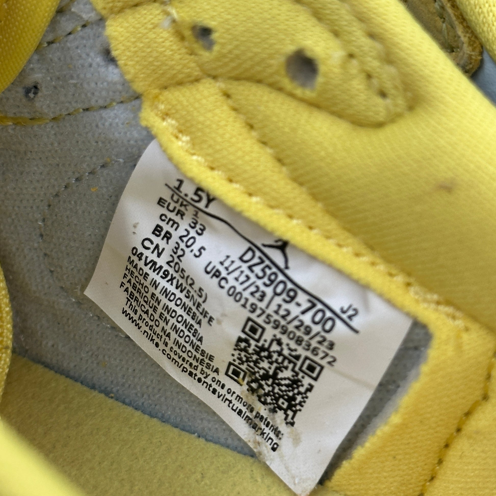 Jordan 1 Retro Low OG SP Travis Scott Canary (PS)