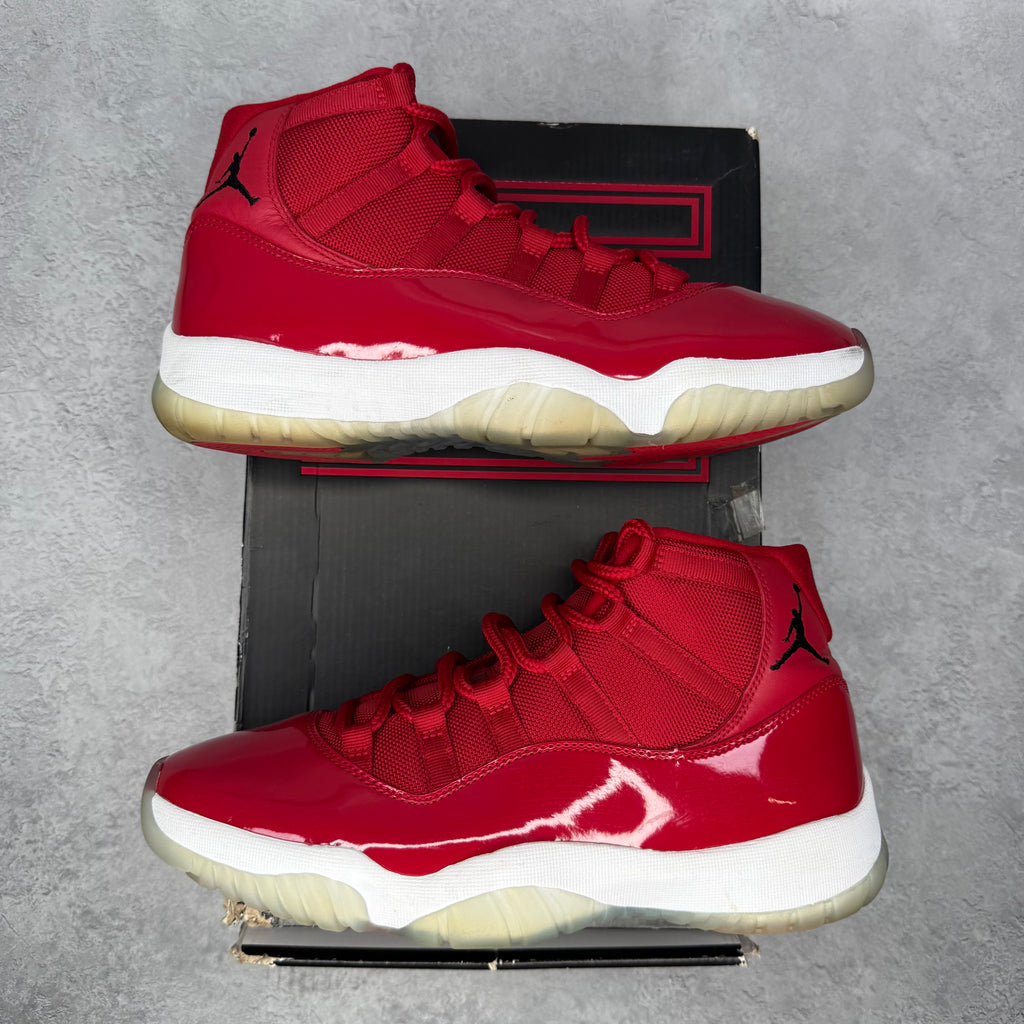 Jordan 11 Retro Win Like 96 *pre-owned* SIZE 10