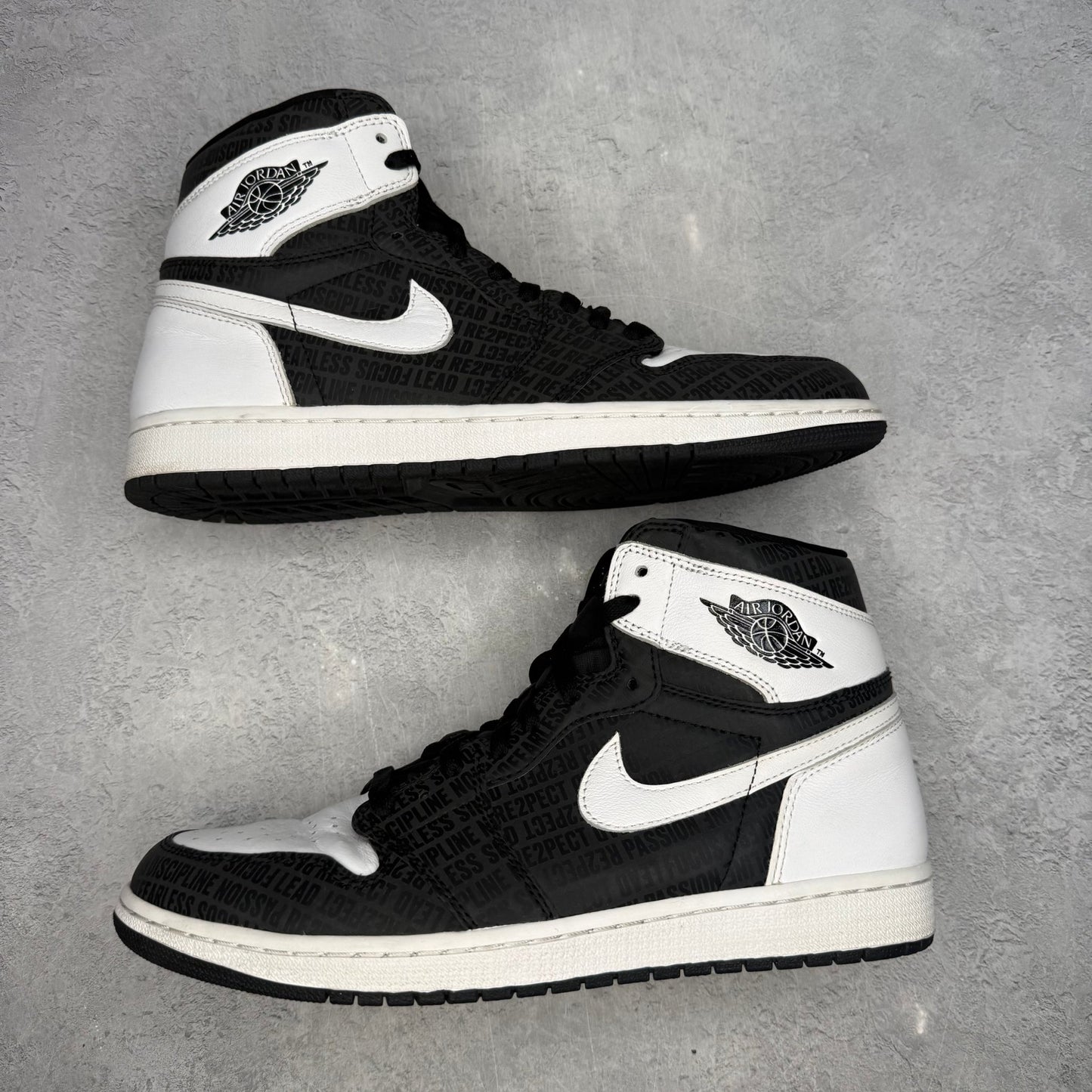 Jordan 1 Retro High RE2PECT (Derek Jeter) *pre - owned* SIZE 11 - Kicks Collective PA - Jordan - 555088-008 - Men's Shoes - 11M/12.5W - Pre - Owned - No Box