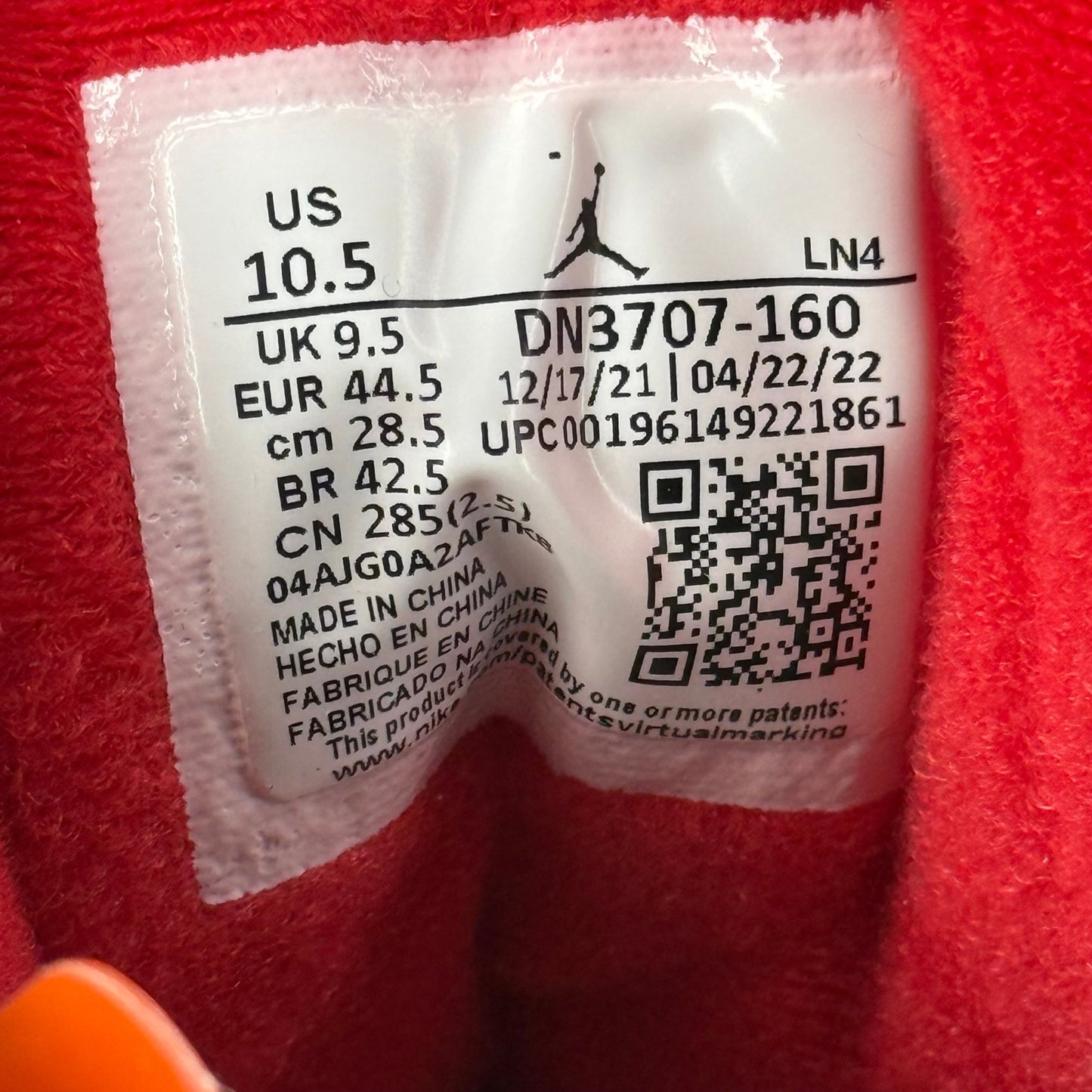 Jordan 3 Retro Fire Red (2022) - Kicks Collective PA - Jordan - DN3707 - 160 - Men's Shoes - 10.5M/12W - Brand New
