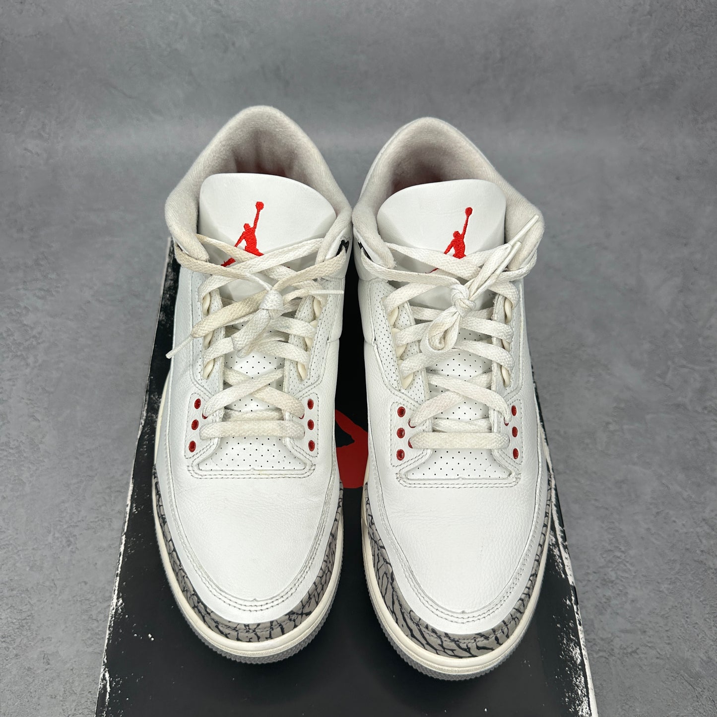 Jordan 3 Retro White Cement Reimagined *pre-owned* SIZE 11.5