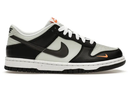 Nike Dunk Low Black Bright Mandarin Mini Swoosh (GS) *pre-owned* SIZE 6.5Y