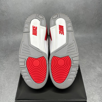 Jordan 3 Retro Fire Red (2022) *pre-owned* SIZE 9