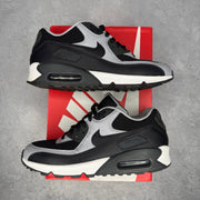 Nike Air Max 90 Black Wolf Grey *pre-owned* SIZE 9