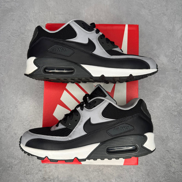 Nike Air Max 90 Black Wolf Grey *pre-owned* SIZE 9 - Kicks Collective PA - Nike - 537384-053 - Men's Shoes - 9M/10.5W - Pre-Owned