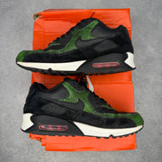 Nike Air Max 90 Green Python *pre-owned* SIZE 9