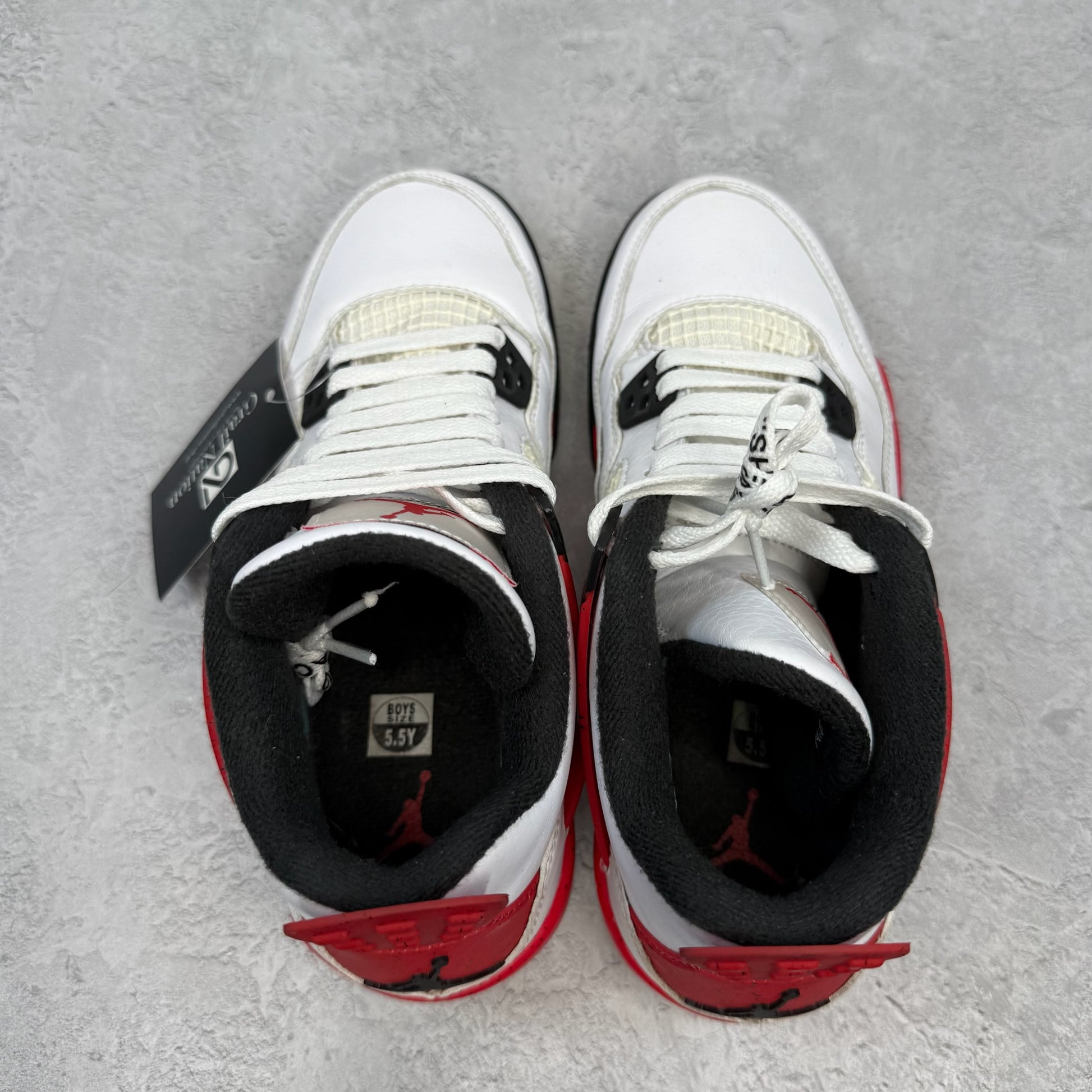 Jordan 4 Retro Red Cement (GS) *pre-owned* SIZE 5.5Y