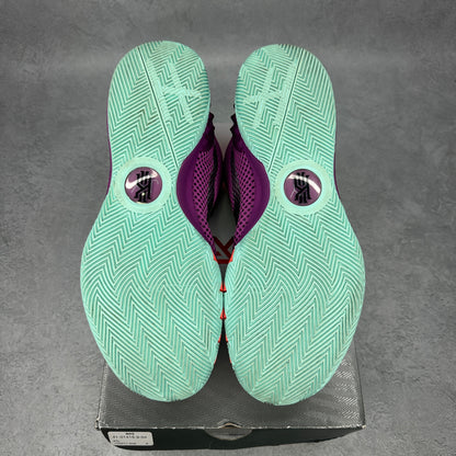 Nike Kyrie 1 Easter *pre-owned* SIZE 11.5