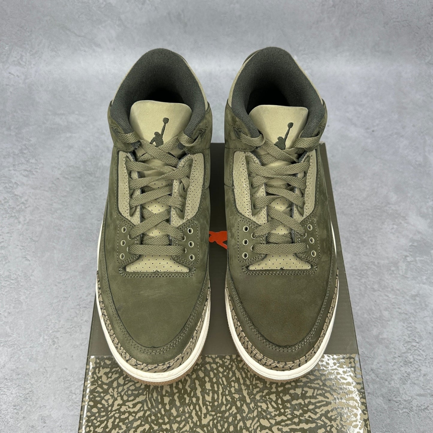 Jordan 3 Retro Family Affair *pre - owned* SIZE 9 - Kicks Collective PA - Jordan - DN3707-202 - Men's Shoes - 9M/10.5W - Pre - Owned