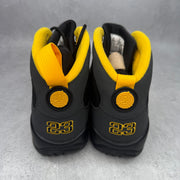 Jordan 9 Retro Dark Charcoal University Gold *pre-owned* SIZE 8.5