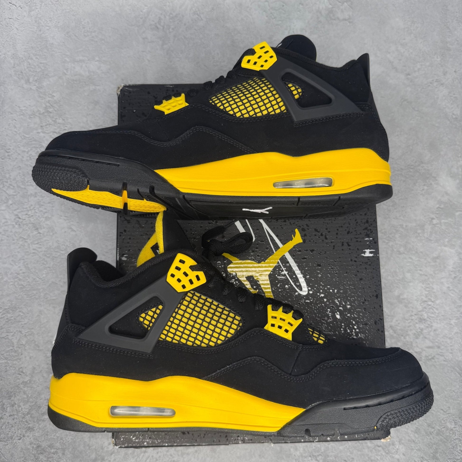 Jordan 4 Retro Thunder (2023) - Kicks Collective PA - Jordan - DH6927 - 017 - Men's Shoes - 12.5M/14W - Brand New