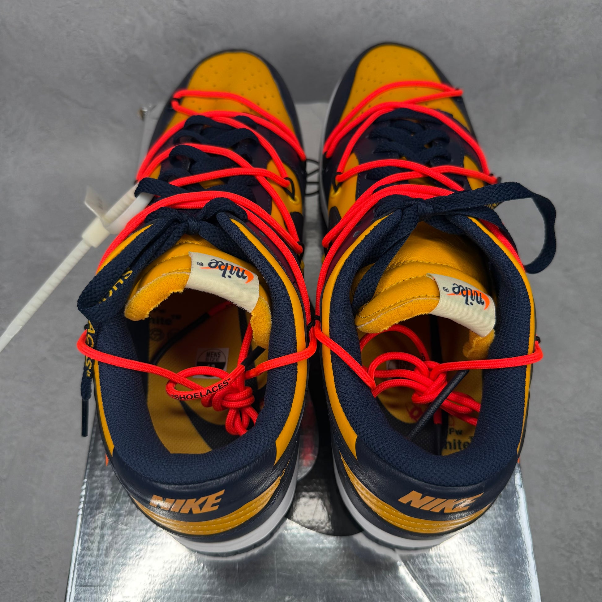 Nike Dunk Low Off-White University Gold