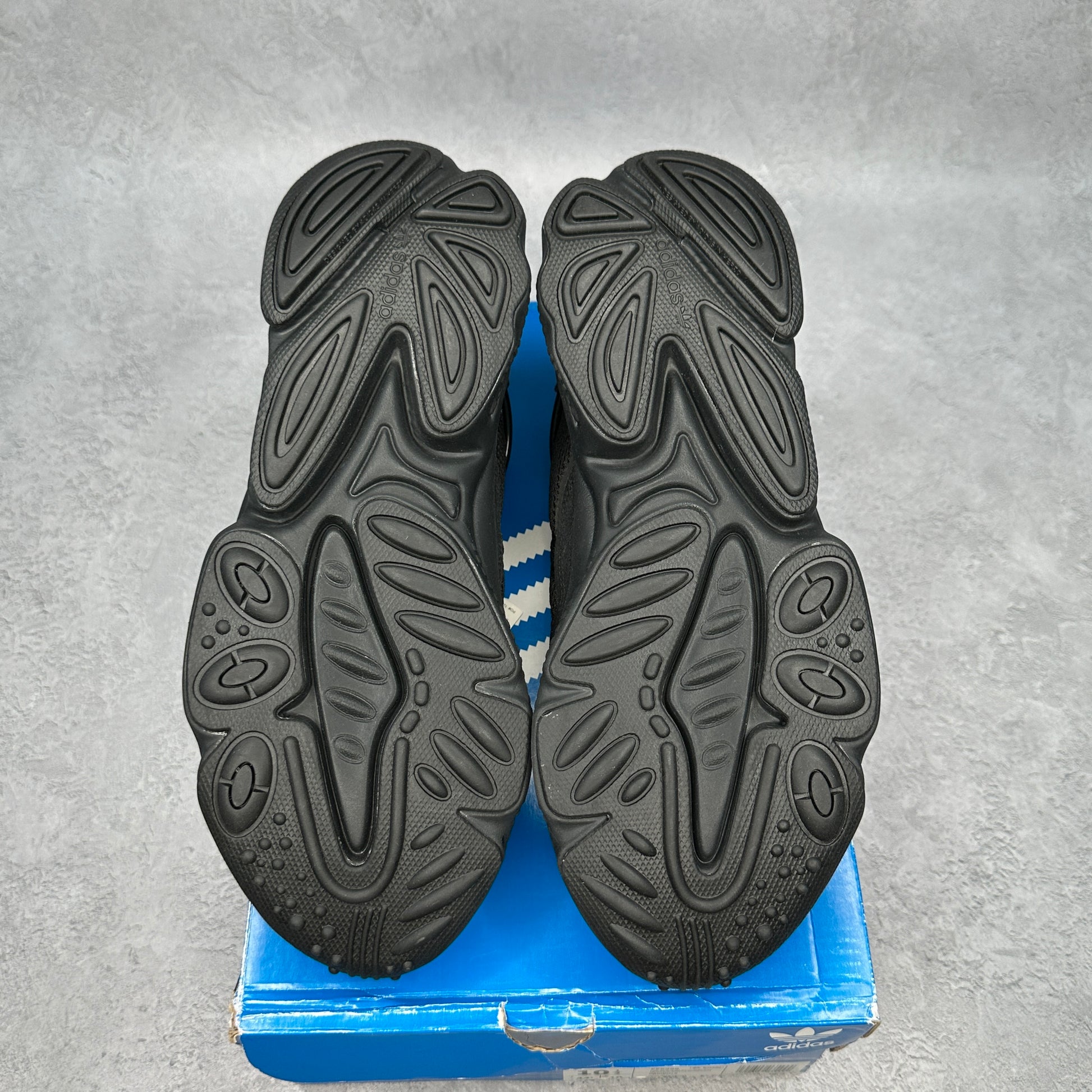 adidas Ozweego Core Black Carbon Mesh