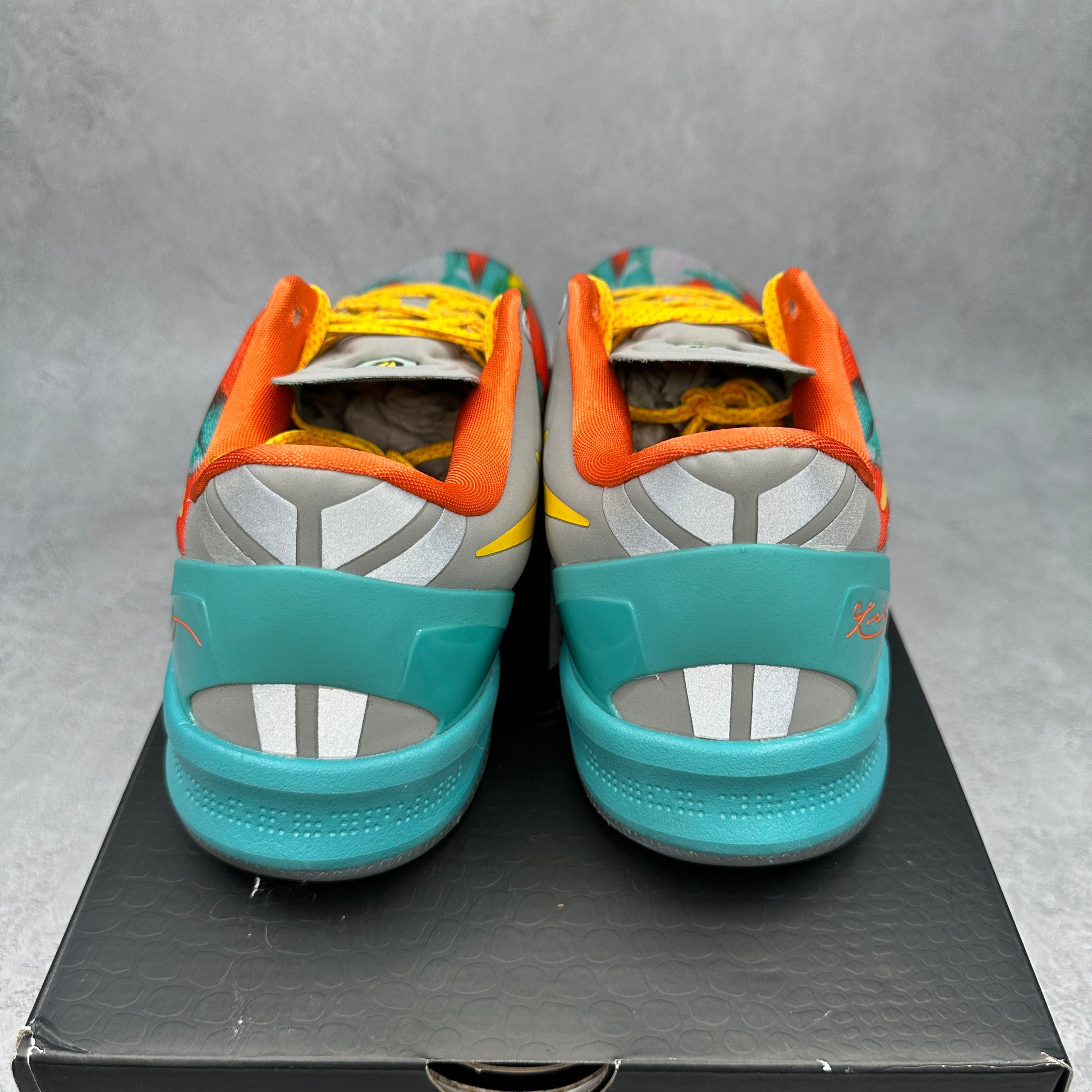 Nike Kobe 8 Protro Venice Beach (2024) *pre-owned* SIZE 10.5