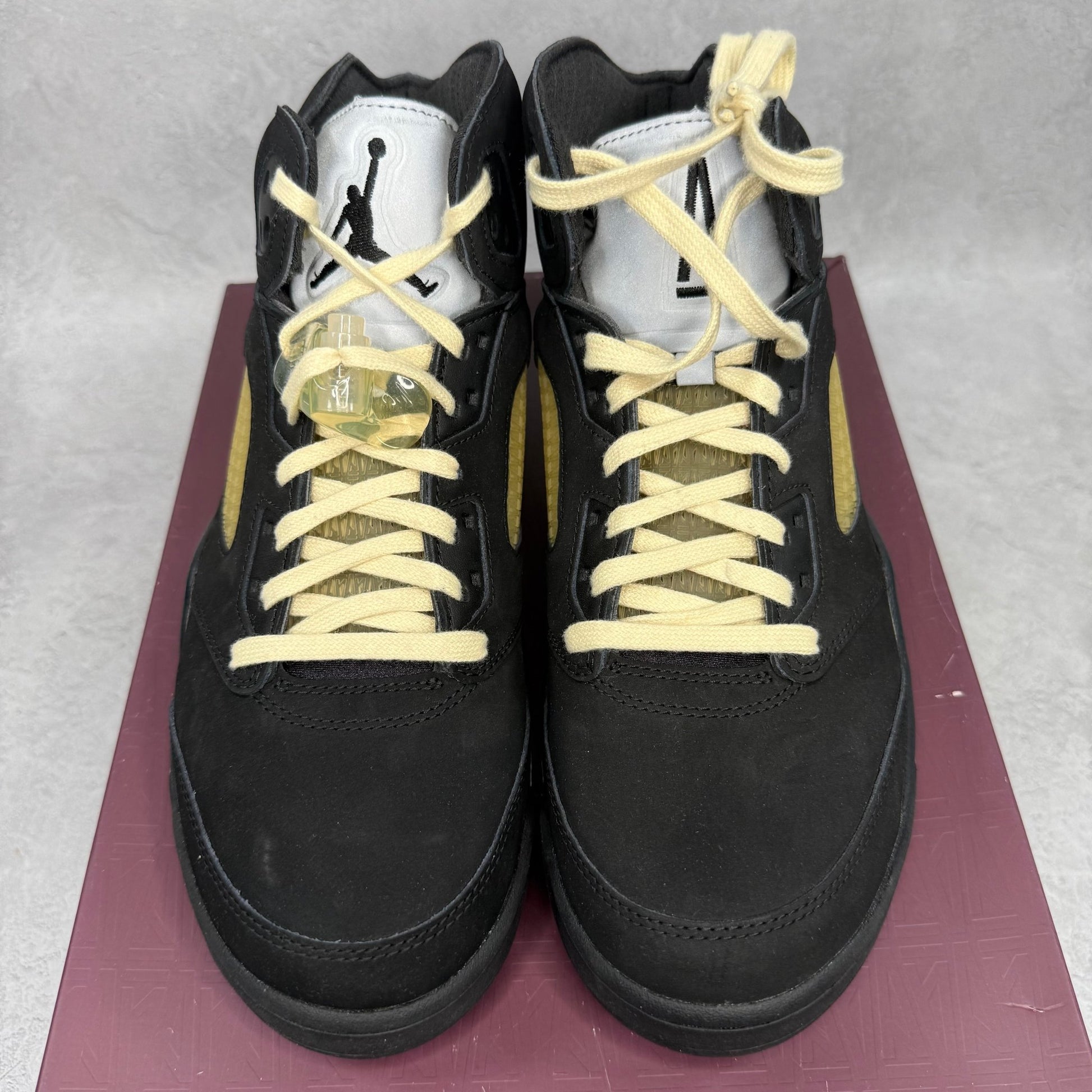 Jordan 5 Retro A Ma Maniére Dusk *pre - owned* SIZE 8.5 - Kicks Collective PA - Jordan - FD1330 - 001 - Men's Shoes - 8.5M/10W - Pre - Owned
