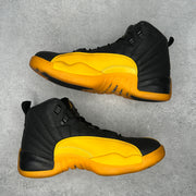 Jordan 12 Retro Black University Gold *pre-owned* SIZE 8