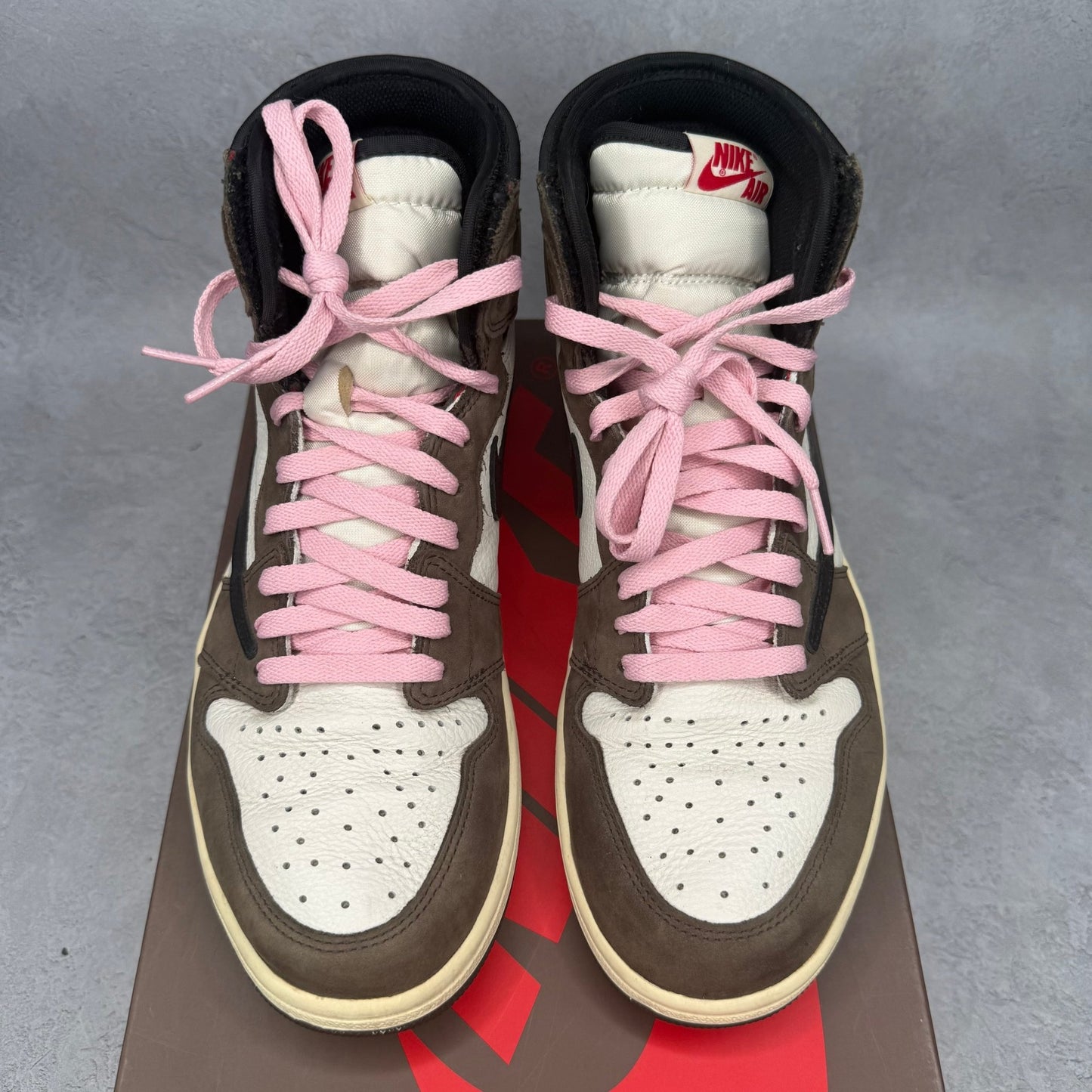 Jordan 1 Retro High OG SP Travis Scott Mocha *pre - owned* SIZE 10 - Kicks Collective PA - Jordan - CD4487-100 - Men's Shoes - 10M/11.5W - Pre - Owned
