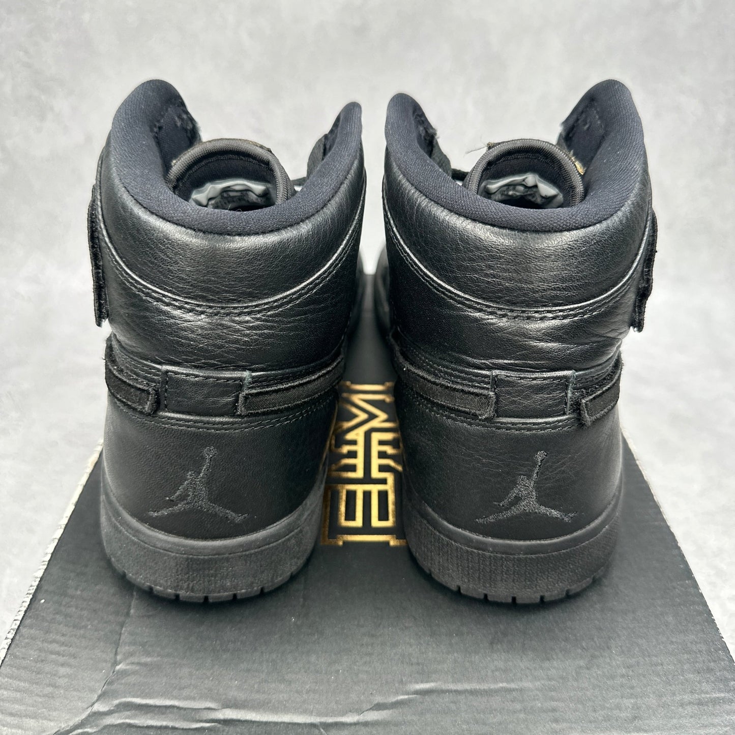 Jordan 1 Retro BHM (2017) *pre - owned* SIZE 9.5 - Kicks Collective PA - Jordan - 908656-001 - Men's Shoes - 9.5M/11W - Pre - Owned - Original Box (Damaged)