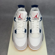 Jordan 4 Retro SB Navy 11 (Pre-Owned) - tag