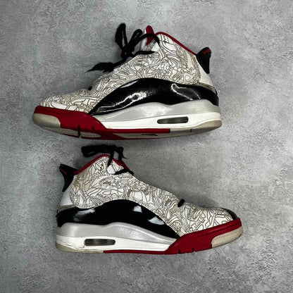 Jordan Dub Zero White Varsity Red (2022) (GS) *pre-owned* SIZE 6.5Y