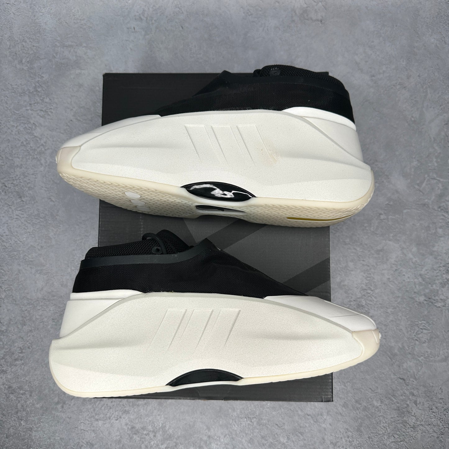 adidas Crazy IIInfinity Chalk VNDS *pre-owned* SIZE 11.5