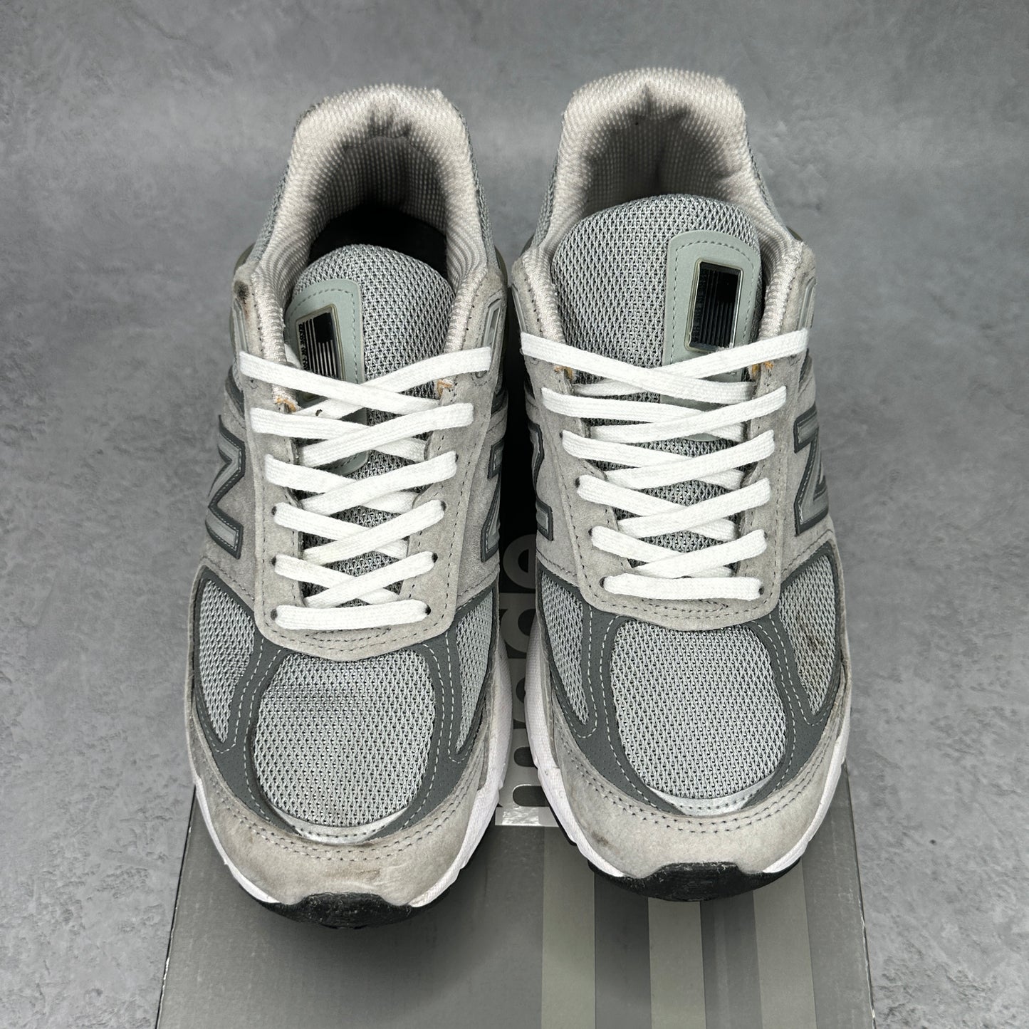 New Balance 990v5 Grey *pre-owned* SIZE 7.5