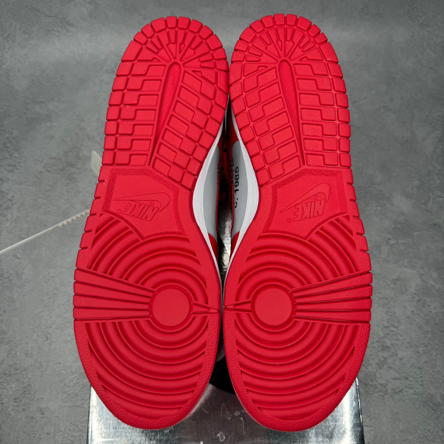 Nike Dunk Low Off-White University Red