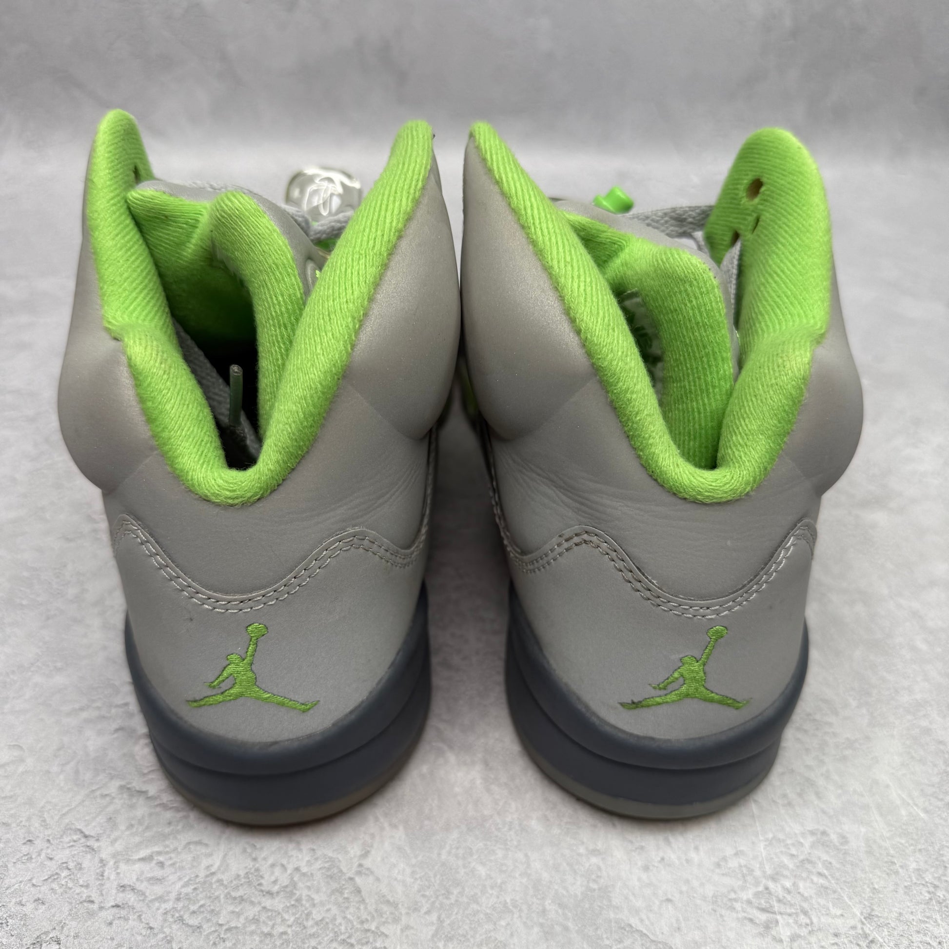Jordan 5 Retro Green Bean (2022) *pre-owned* SIZE 8
