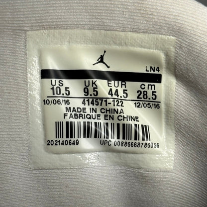 Jordan 13 Retro OG Chicago (2017) *pre - owned* SIZE 10.5 - Kicks Collective PA - Jordan - 414571-122 - Men's Shoes - 10.5M/12W - Pre - Owned