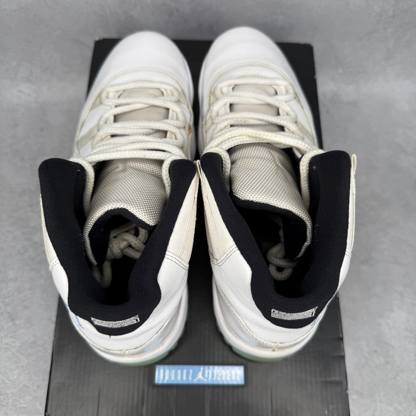 Jordan 11 Retro Legend Blue (2014) *pre-owned* SIZE 10