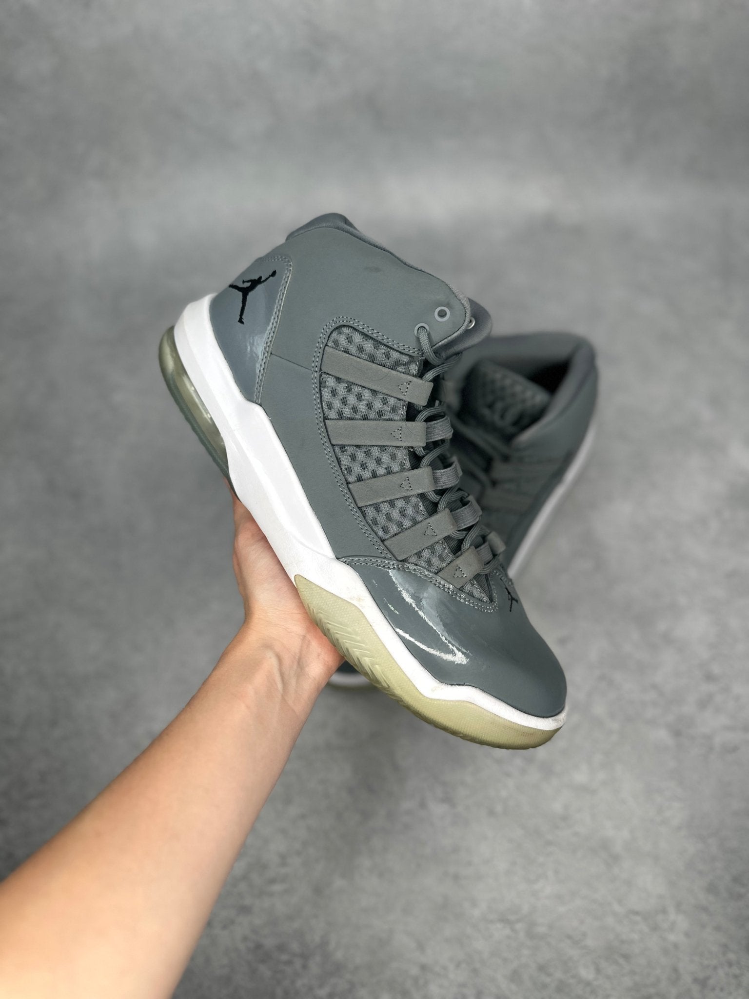Jordan Max Aura Cool Grey *pre - owned* SIZE 11 - Kicks Collective PA - Jordan - AQ9084 - 010 - Men's Shoes - 11M/12.5W - Pre - Owned
