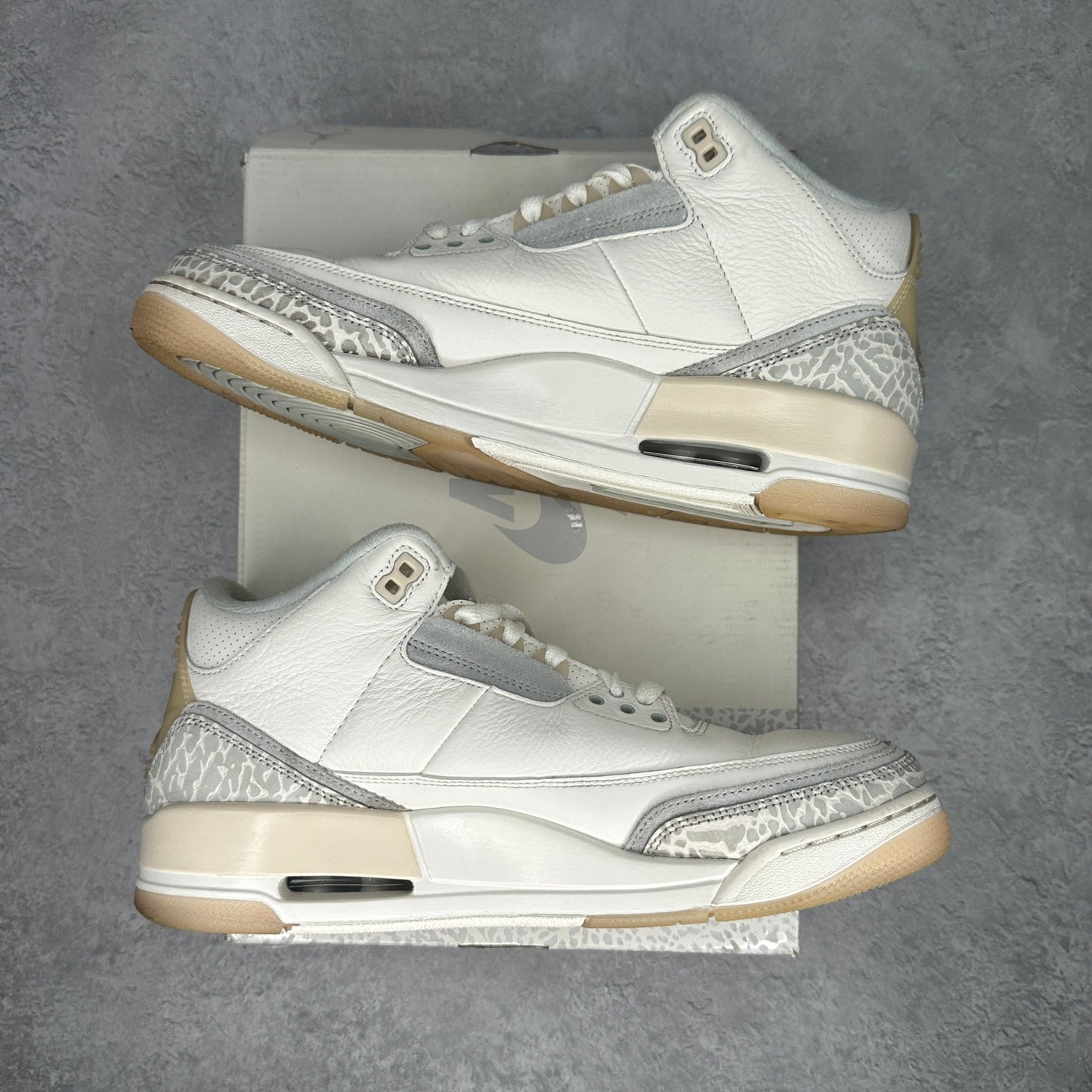 Jordan 3 Retro Craft Ivory *pre - owned* SIZE 10 - Kicks Collective PA - Jordan - FJ9479 - 100 - Men's Shoes - 10M/11.5W - Pre - Owned