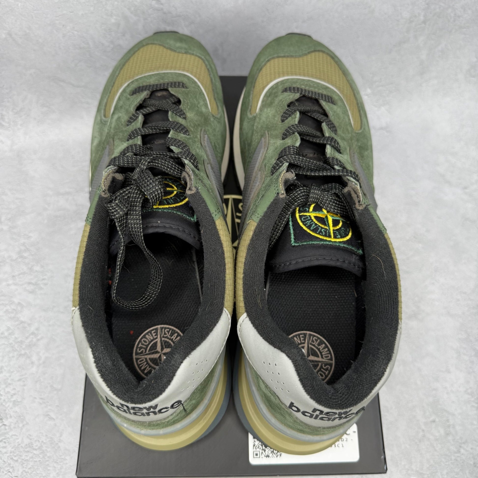 New Balance 574 Legacy Stone Island Dark Green VNDS *pre - owned* SIZE 11 - Kicks Collective PA - New Balance - U574LGIL - Men's Shoes - 11M/12.5W - Pre - Owned