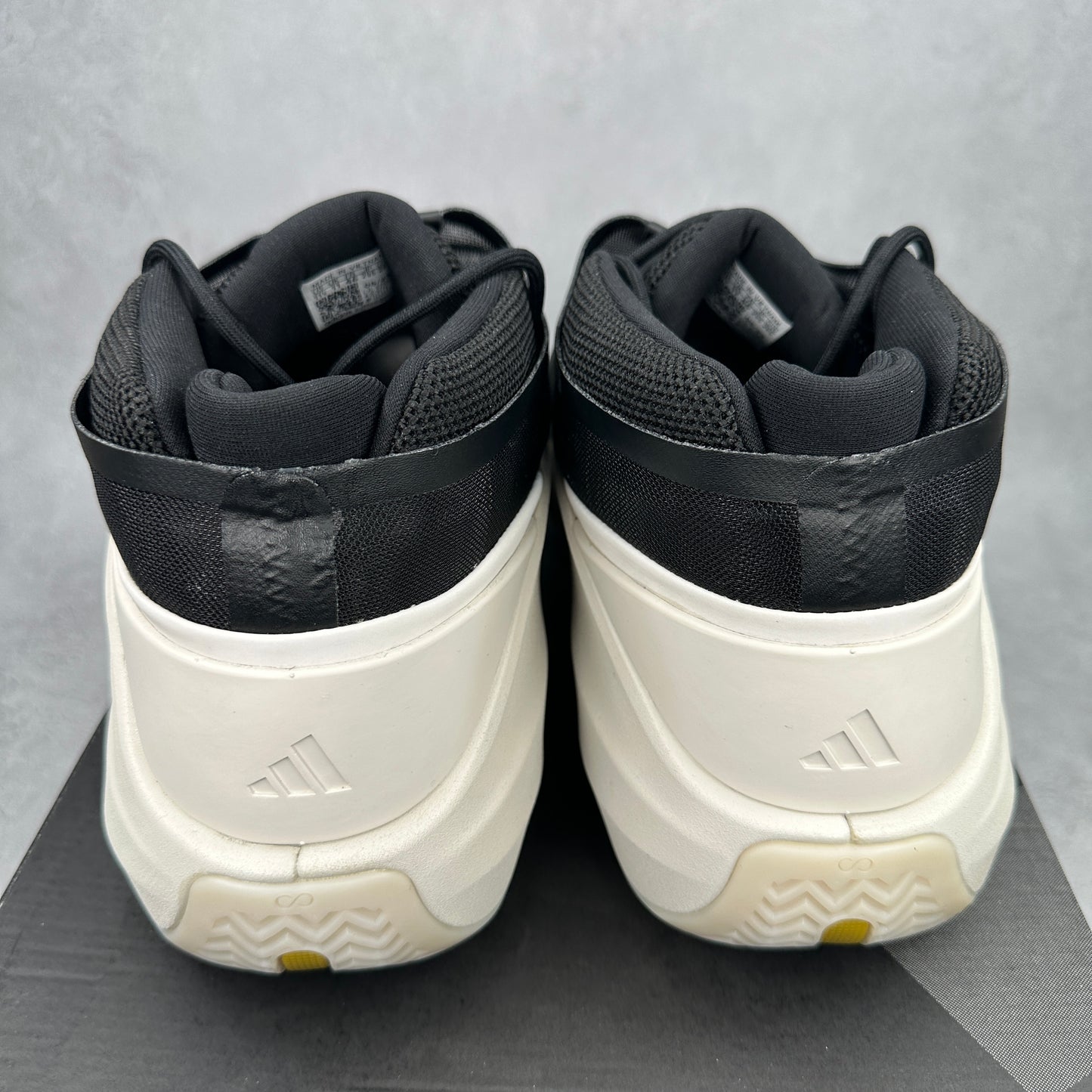 adidas Crazy IIInfinity Chalk VNDS *pre-owned* SIZE 11.5