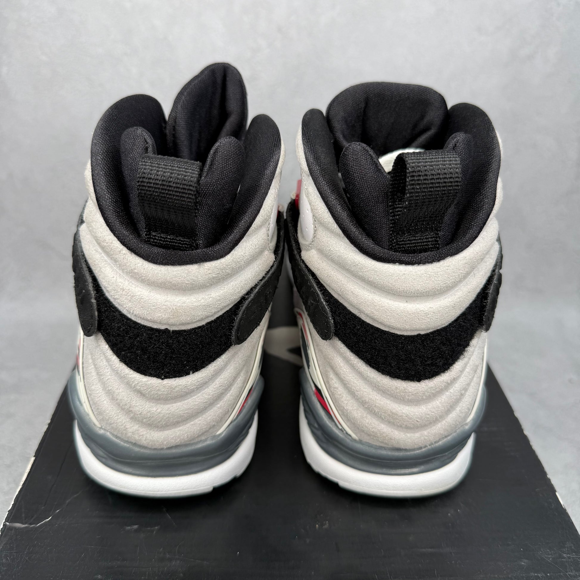 Jordan 8 Retro Bugs Bunny (2013) *pre-owned* SIZE 8.5