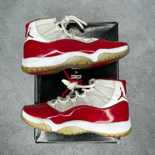 Jordan 11 Retro Cherry (2022) *pre-owned* SIZE 7.5