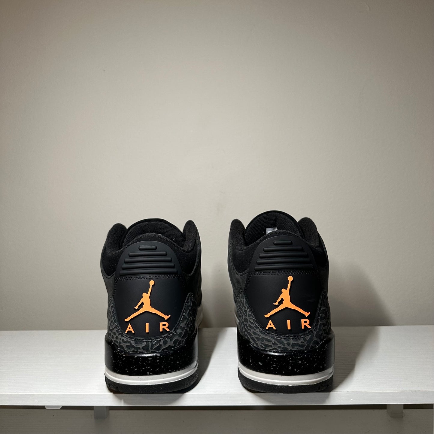 Jordan 3 Retro Fear Pack (2023) *pre-owned* (SIZE 12)