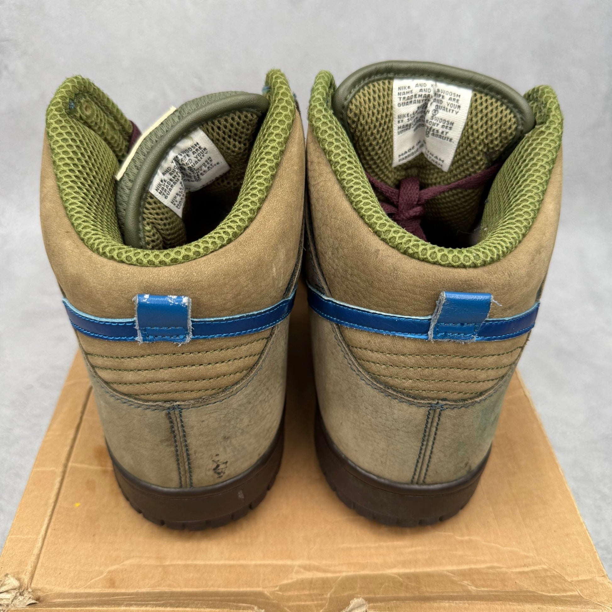 Nike Dunk High PRM World Cup (2006) *pre - owned* SIZE 10.5 - Kicks Collective PA - Nike - 306968-341 - Men's Shoes - 10.5M/12W - Pre - Owned - Replacement Box