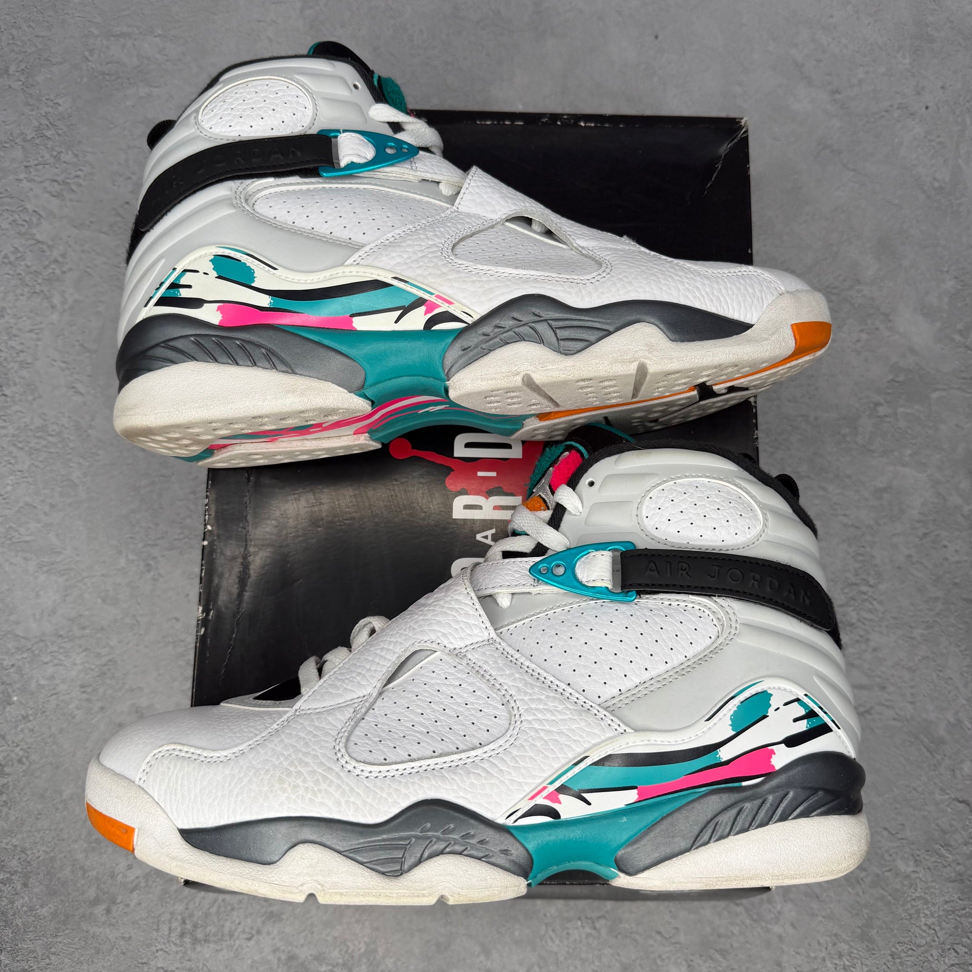 Jordan 8 Retro South Beach *pre-owned* SIZE 10