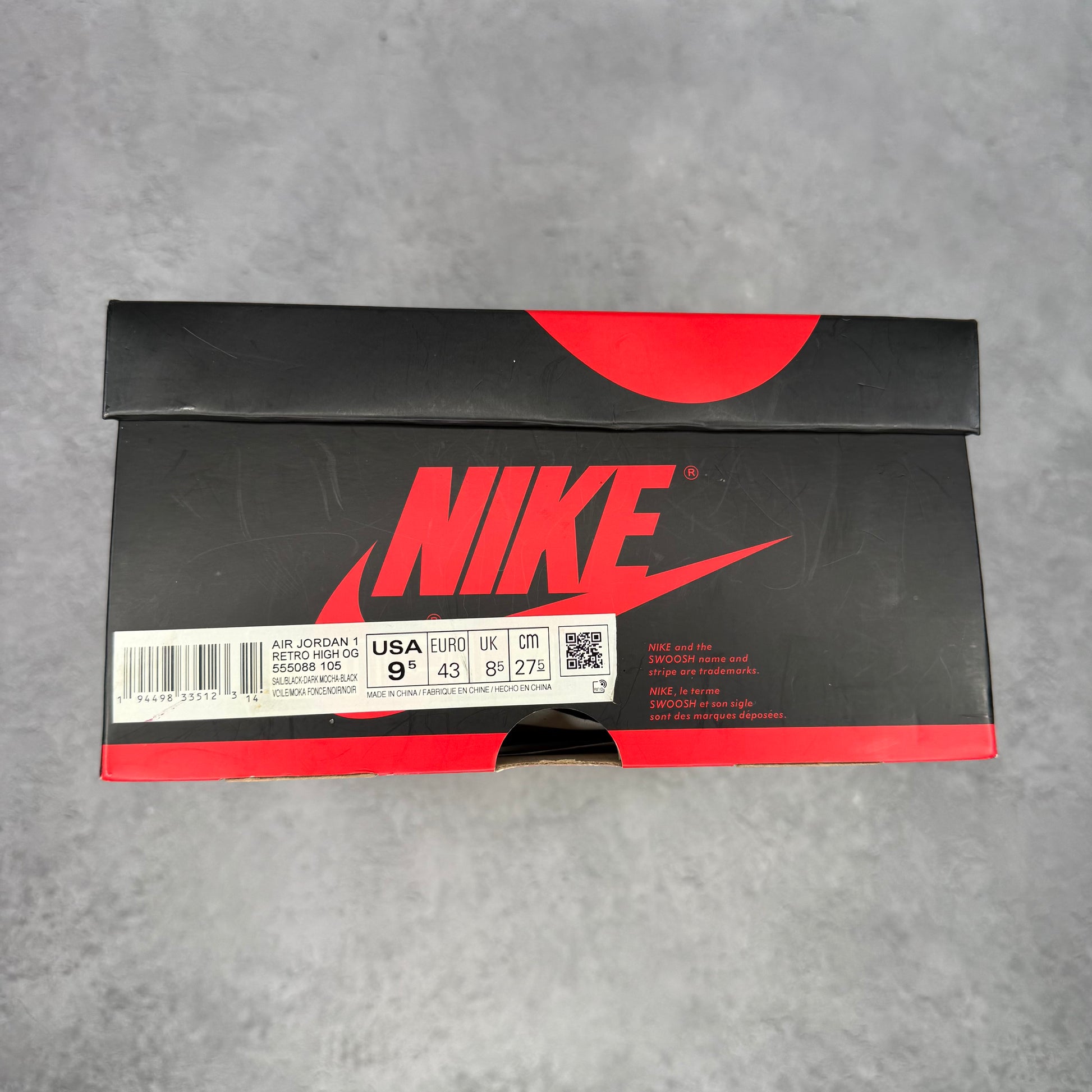 Jordan 1 Retro High Court Purple White *pre-owned* SIZE 9.5