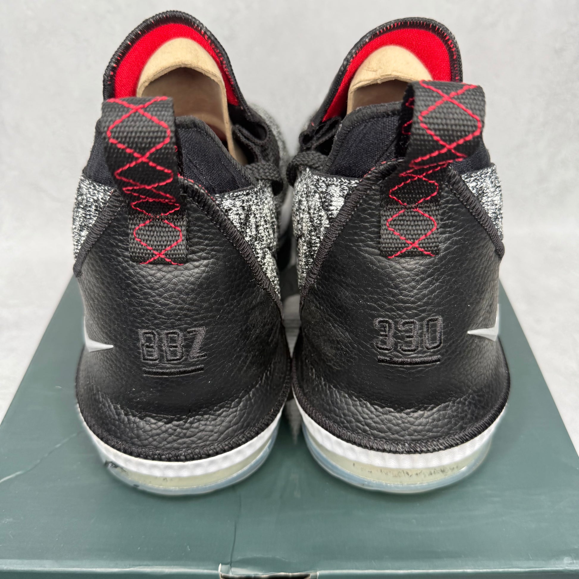 Nike LeBron 16 Oreo *pre-owned* SIZE 14