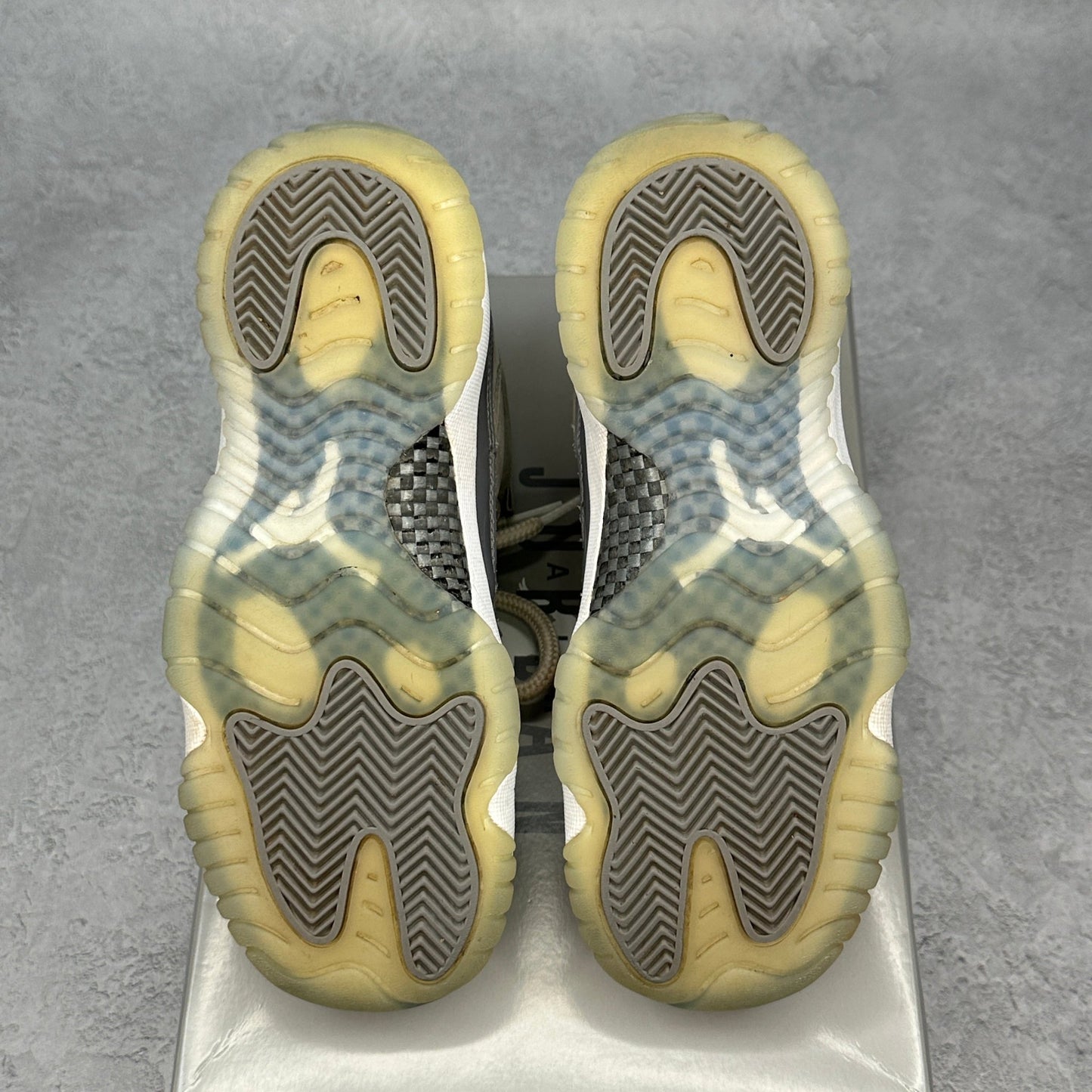 Jordan 11 Retro Cool Grey (2021) (GS) *pre - owned* SIZE 4.5Y - Kicks Collective PA - Jordan - 378038 - 005 - Men's Shoes - 4.5M/6W - Pre - Owned