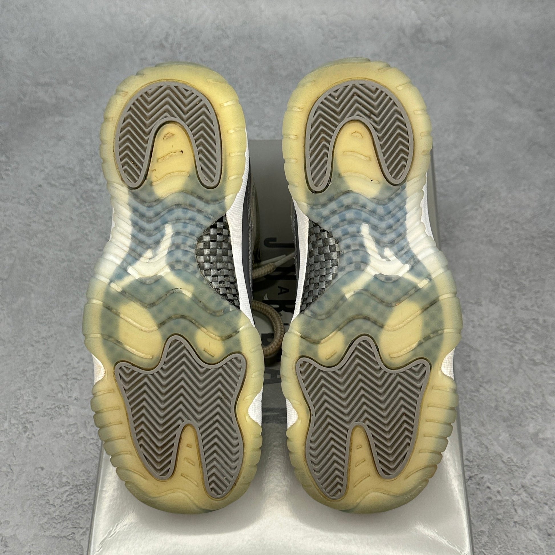 Jordan 11 Retro Cool Grey (2021) (GS) *pre - owned* SIZE 4.5Y - Kicks Collective PA - Jordan - 378038 - 005 - Men's Shoes - 4.5M/6W - Pre - Owned