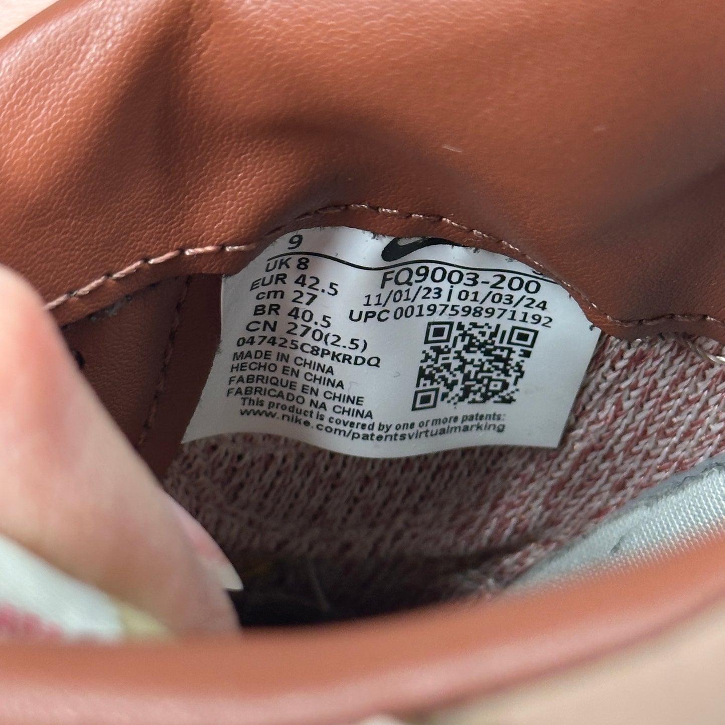 Nike Field General Union LA Shimmer *pre-owned* SIZE 9