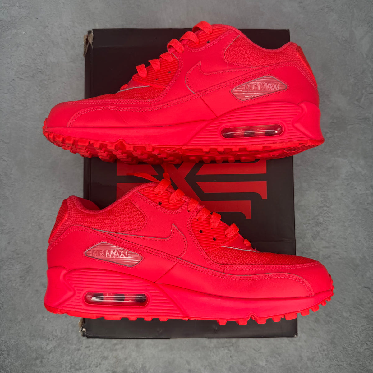 Nike Air Max 90 Triple Hot Pink (2017) NIKE ID *pre-owned* SIZE 8